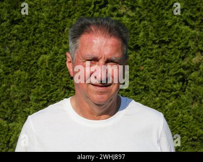 La leggenda della pallamano della RDT Wieland Schmidt all'incontro degli ex giocatori del SC Magdeburg il 06/09/2023 Foto Stock