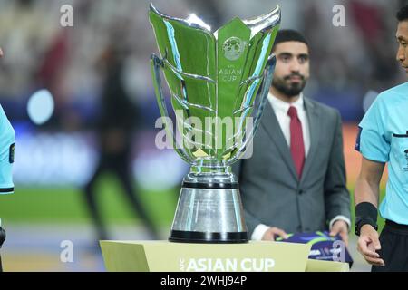 Qatar, Lusail, 10 febbraio 2024 - trofeo della Coppa ASIA presentato durante la finale della AFC Asia Cup tra Giordania e Qatar al Lusail Stadium di Lusail, Qatar, il 10 febbraio 2024. Crediti: Sebo47/Alamy Live News Foto Stock