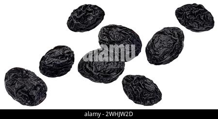 Prugne secche, prugne isolate su sfondo bianco Foto Stock