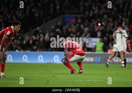 10 febbraio 2024; Twickenham Stadium, Londra, Inghilterra: Six Nations International Rugby England vs Wales; George North of Wales dopo aver perso la partita 16-14 Foto Stock