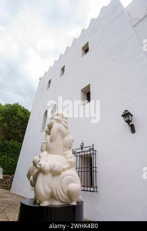 Sa bassa Blanca Museum (msbb) Fondazione costituita dagli artisti e collezionisti Yannick Vu e Ben Jakober e dal filanthro Foto Stock