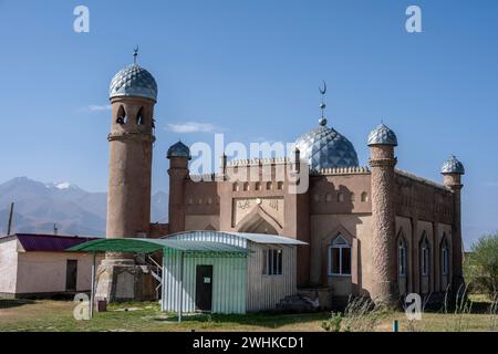 Moschea kirghisa, provincia di Naryn, Kirghizistan Foto Stock