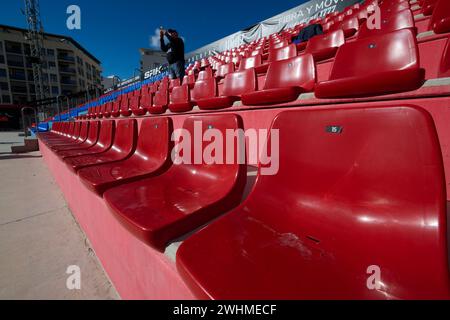 ELDA, SPAGNA - 10 FEBBRAIO: Vista generale all'interno dello stadio prima del LaLiga Hypermotion match tra CD Eldense e SD Huesca al Nuevo Pepico Amat Stadium il 10 febbraio 2024 a Elda, Spagna. (Foto di Francisco Macia/Photo Players Images) Foto Stock