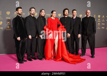 Banda Vetusta Morla (Jorge Gonzalez, Juan Manuel Latorre, David Garcia, Guillermo Galvan, Pucho, Alvaro b Balietto) e Valeria Castro alla photocall per la 38a edizione dei Goya Film Awards a Valladolid sabato 10 febbraio 2024 credito: CORDON PRESS/Alamy Live News Foto Stock