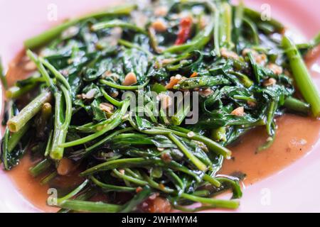 Gloria Cinese mattutina fritta in padella, cibo Tailandese Foto Stock