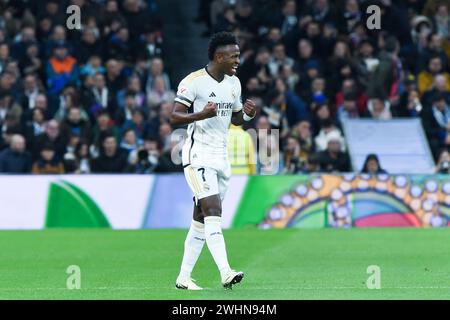 Madrid, Spagna. 10 febbraio 2024. Vinicius Junior del Real Madrid celebra un gol durante la partita di calcio del campionato spagnolo (la Liga) tra Real Madrid e Girona a Madrid, Spagna, 10 febbraio 2024. Crediti: Gustavo Valiente/Xinhua/Alamy Live News Foto Stock