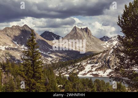 La Wind River Range, o Winds for Short, è una catena montuosa delle Montagne Rocciose nella parte occidentale dello stato del Wyoming Foto Stock