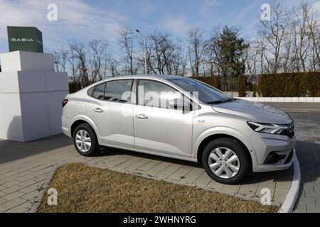 Mioveni, Romania - 7 febbraio 2024: Modello Dacia Logan. Foto Stock