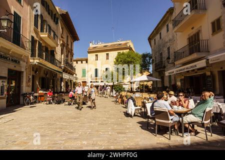 Cafeterias de la plaza Constitucio Foto Stock