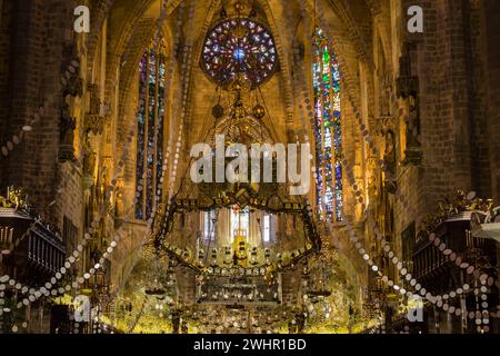 Misa en la catedral Foto Stock