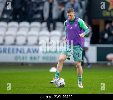 Paisley, Regno Unito. 11 febbraio 2024; St Mirren Park, Paisley, Renfrewshire, Scozia, Scottish Cup Football, St Mirren contro Celtic; Callum McGregor del Celtic Warms Up Credit: Action Plus Sports Images/Alamy Live News Foto Stock