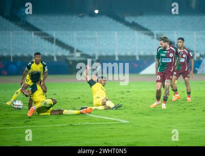 Kolkata, India. 10 febbraio 2024. I Mohunbagan Super Giants of Kolkata vincono in modo encomiabile contro l'Hyderabad Football Club entro il 2-0 allo stadio Salt Lake di ISL 2023-24. (Credit Image: © Amlan Biswas/Pacific Press via ZUMA Press Wire) SOLO PER USO EDITORIALE! Non per USO commerciale! Foto Stock