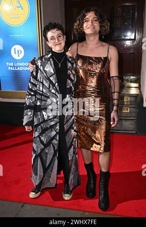 Londra, Regno Unito. 11 febbraio 2024. Lucy Moss e Toby Marlow arrivano al ventiquattresimo WhatsOnStage Awards, London Palladium. Crediti: Doug Peters/EMPICS/Alamy Live News Foto Stock