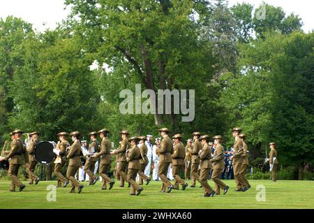 Guardia armata per il signor Pierre-André Imbert, Ambasciatore di Francia, per presentare le sue lettere di credenza alla Government House, Canberra, ACT, Australia. Foto Stock