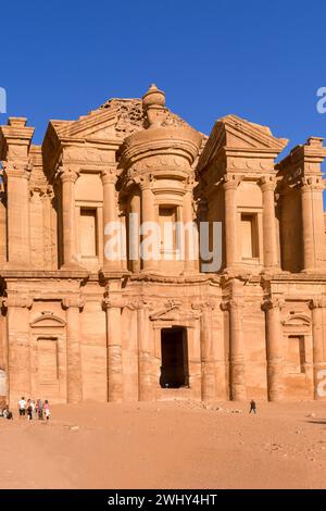 Il Monastero ad Deir a Petra, Giordania Foto Stock