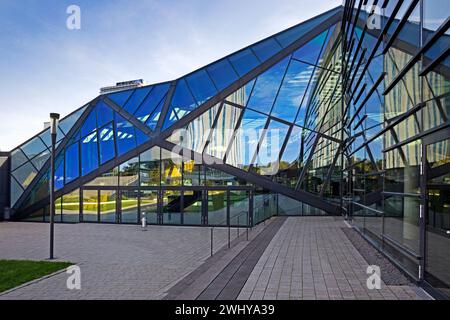 Il World Conference Center Bonn è un centro congressi situato nel distretto federale di Bonn, Germania, Europa Foto Stock