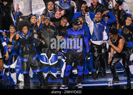 Las Vegas, Stati Uniti. 11 febbraio 2024. Ludacris, Usher e Lil Jon si esibiscono durante l'Apple Music Halftime Show durante il Super Bowl LVIII tra i San Francisco 49ers e i Kansas City Chiefs tenutosi all'Allegiant Stadium di Las Vegas, Nevada l'11 febbraio 2024. (Foto di Anthony Behar/Sipa USA) credito: SIPA USA/Alamy Live News Foto Stock