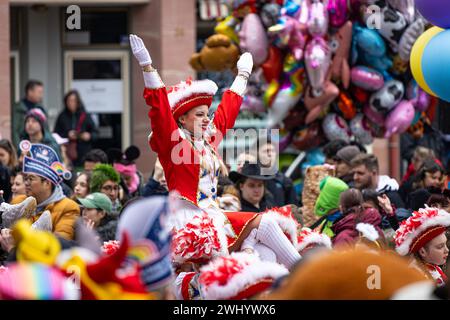 Fastnacht Umzug Francoforte sul meno Der Frankfurter Fastnachtsumzug zieht am 11.02.2024 über den Römerberg a Francoforte sul meno. Francoforte sul meno Römerberg Hessen Deutschland *** Parata Fastnacht Francoforte sul meno la sfilata di carnevale di Francoforte si svolgerà l'11 02 2024 sulla Römerberg di Francoforte sul meno Francoforte sul meno Römerberg Assia Germania 2024-02-11 ffm fastnacht umzug 04 Foto Stock