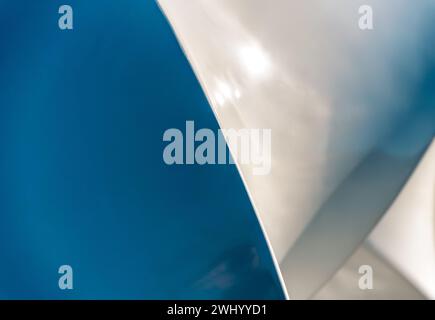 Sfondo astratto blu e grigio da linee curve di forme geometriche Foto Stock