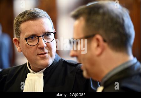 Liegi, Belgio. 12 febbraio 2024. Avvocato Patrick Thevissen nella foto durante l'inizio del processo a Roemers, davanti alla Corte d'assise di Liegi, lunedì 12 febbraio 2024, a Liegi. Roemers è accusato di aver ucciso sua moglie Ghislaine Thissen. Thissen di 63 anni è stata trovata morta in un serbatoio di latte che stava pulendo. I fatti avvennero il 17 novembre 2020 nella fattoria di famiglia a Gemmenich, Plombieres. BELGA PHOTO ERIC LALMAND credito: Belga News Agency/Alamy Live News Foto Stock