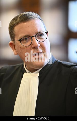 Liegi, Belgio. 12 febbraio 2024. Avvocato Patrick Thevissen nella foto durante l'inizio del processo a Roemers, davanti alla Corte d'assise di Liegi, lunedì 12 febbraio 2024, a Liegi. Roemers è accusato di aver ucciso sua moglie Ghislaine Thissen. Thissen di 63 anni è stata trovata morta in un serbatoio di latte che stava pulendo. I fatti avvennero il 17 novembre 2020 nella fattoria di famiglia a Gemmenich, Plombieres. BELGA PHOTO ERIC LALMAND credito: Belga News Agency/Alamy Live News Foto Stock