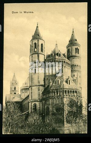 Europa, Deutschland, Rheinland-Pfalz, Worms, der Dom in Worms, Postkarte, herausgegeben vom Postkartenverlag Christian Herbst , Hofphoto, Worms, um 1905 . Rechte werden nicht vertreten . / Europa, Germania, Renania-Palatinato, Worms, St Peter`s Dom in Worms, cartolina, pubblicata da Christian Herbst, fotografo di corte, Worms, intorno al 1905 . Non ci sono diritti. Foto Stock