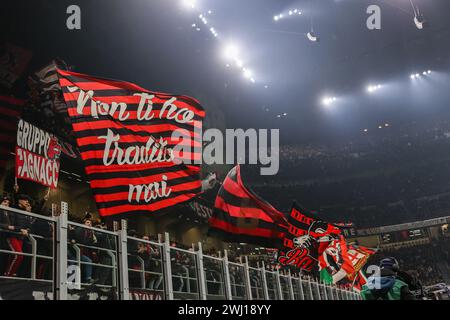 Milano, Italia. 11 febbraio 2024. Tifosi dell'AC Milan visti durante la partita di calcio di serie A 2023/24 tra l'AC Milan e l'SSC Napoli allo Stadio San Siro. Risultati finali; Milano 1 | 0 Napoli. (Foto di Fabrizio Carabelli/SOPA Images/Sipa USA) credito: SIPA USA/Alamy Live News Foto Stock