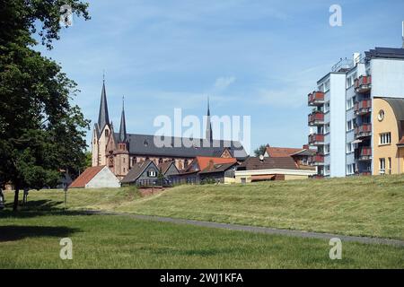 St Chiesa parrocchiale di Pankratius a Offenbach-Buergel Foto Stock