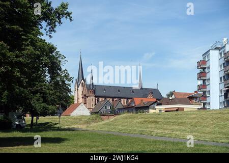 St Chiesa parrocchiale di Pankratius a Offenbach-Buergel Foto Stock