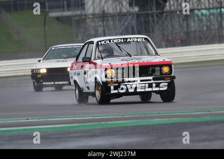 Dave Devine, Ford Escort RS2000, HRDC ‘Gerry Marshall’ Trophy Series, oltre 30 vetture in griglia per una gara di quarantacinque minuti a due piloti con pre-1 Foto Stock