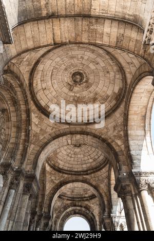 Bellissima e famosa chiesa del Sacro cuore a Parigi Foto Stock