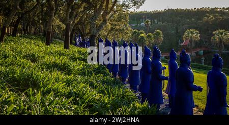 Esercito di terracotta nel parco paesaggistico orientale di Bacalhoa Buddha Eden in Portogallo Foto Stock