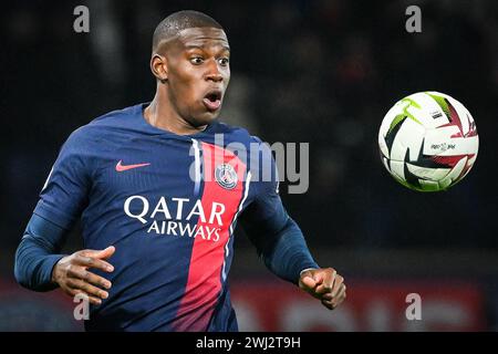 Nordi MUKIELE del PSG durante la partita di campionato francese di Ligue 1 tra Paris Saint-Germain e Losc Lille il 10 febbraio 2024 allo stadio Parc des Princes di Parigi, in Francia Foto Stock