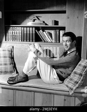 Un sorridente James Stewart, ritratto, foto pubblicitarie, 1930 anni Foto Stock