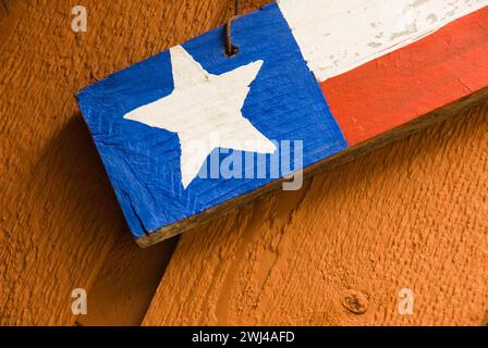 Bandiera del Texas dipinta su un pezzo di arredamento in legno - Texas Foto Stock