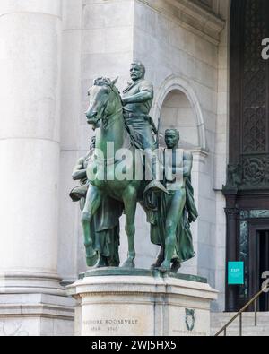 New york, USA - 15 maggio 2019: Monumento equestre Theodore Roosevelt al Museum of Natural History di New York Foto Stock