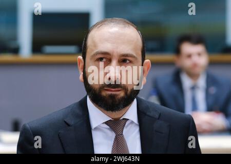 Bruxelles, Belgio. 13 febbraio 2024. Ararat MIRZOYAN, ministro degli affari esteri della Repubblica d'Armenia, partecipa al Consiglio di partenariato UE-Armenia, Bruxelles, Belgio, il 13 febbraio 2024. Crediti: ALEXANDROS MICHAILIDIS/Alamy Live News Foto Stock