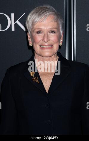 Glenn Close bei der Weltpremiere der Apple TV+ serie "The New Look" in der Florence Gould Hall. New York, 12.02.2024 Foto Stock