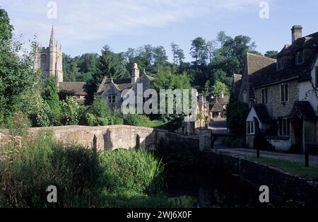 Regno Unito, Wiltshire, il villaggio di Castle Combe. Foto Stock