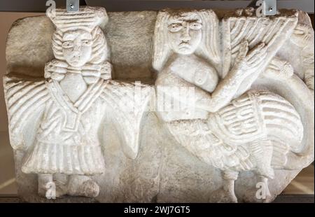 Altura con scena mitologica, galleria in gesso del Castello Normanno Svevo Bari, Puglia, Italia, Europa, Foto Stock