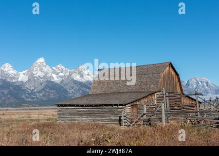 Vecchio fienile lungo Mormon Row nel Grand Tetons National Park Foto Stock