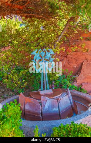 La Cappella della Santa Croce è una cappella cattolica costruita nelle mesas di Sedona, Arizona. Ispirato e commissionato da Marguerite Brunswig Staude Foto Stock