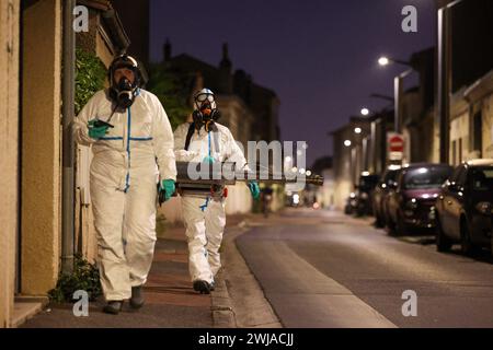 Talence (Francia sud-occidentale), 29 settembre 2023: Operazione di controllo delle zanzare su richiesta dell’autorità sanitaria regionale “ARS Nouvelle-Aquitaine Foto Stock