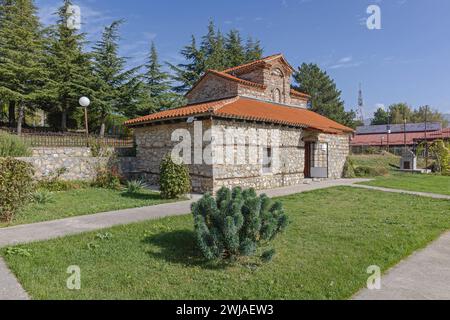 Ohrid, Macedonia del Nord - 23 ottobre 2023: Chiesa ortodossa macedone, edificio in pietra di San Costantino ed Elena. Foto Stock