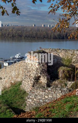 Fortezza di Belgrado Kalemegdan o Beogradska Tvrdjava e vista sul Danubio Foto Stock