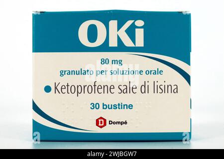 Medicina OKI con una soluzione di sale di ketoprofene lisina. OKI è un marchio di Dompé farmaceutici S.p.A. - Italia Foto Stock