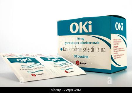 Medicina OKI con una soluzione di sale di ketoprofene lisina. OKI è un marchio di Dompé farmaceutici S.p.A. - Italia Foto Stock