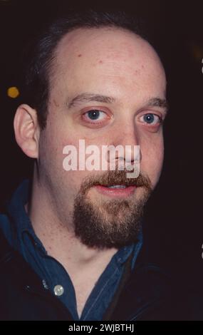 Paul Giamatti partecipa alla serata inaugurale di "The Three Sisters" della Roundabout Theatre Company al Criterion Center Stage proprio a New York City il 13 febbraio 1997. Foto di Henry McGee/MediaPunch Foto Stock