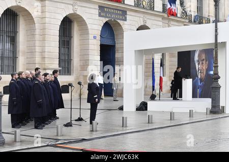 Parigi, Francia. 14 febbraio 2024. Julien Mattia/le Pictorium - omaggio nazionale a Robert Badinter - 14/02/2024 - Francia/Ile-de-France (regione)/Parigi - omaggio nazionale a Robert Badinter, di fronte al Ministero della giustizia a Parigi, 14 febbraio 2024. Crediti: LE PICTORIUM/Alamy Live News Foto Stock