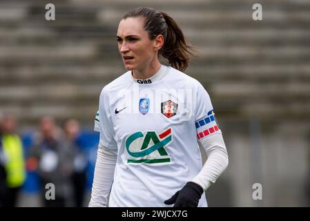 Lea le Garrec di FC Fleury 91 durante la Coppa di Francia femminile, partita di calcio dei quarti di finale tra FC Fleury 91 e Losc Lille il 14 febbraio 2024 allo stadio Robert Bobin di Bondoufle, in Francia Foto Stock